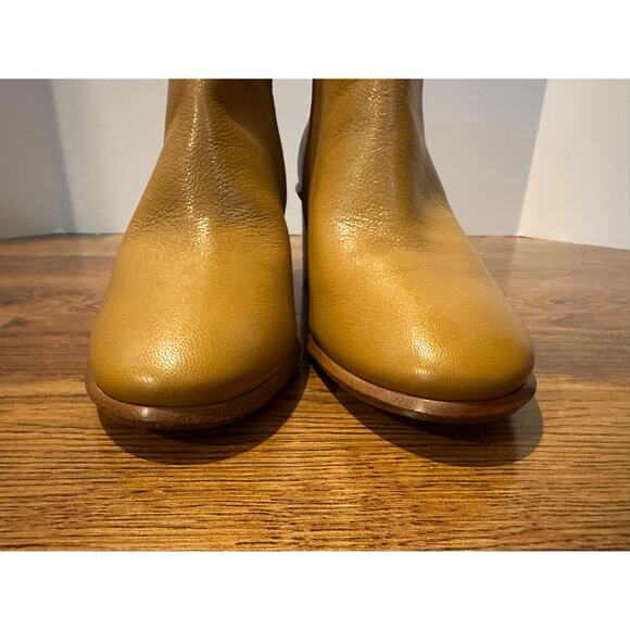 Tory Burch Women's Brooke Stamped Heel Leather Bootie Tan Size 11M NWOB - Picture 4 of 11